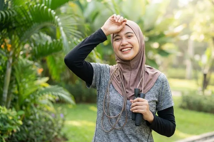 Olahraga Lompat Tali: Mudah, Jantung Sehat, Lemak Lenyap