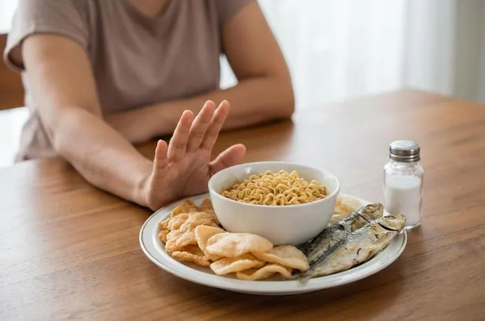 Makanan Tinggi Garam yang Sering Lupa Dicek!
