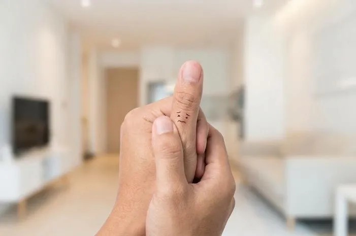 Kenapa Jempol Tangan Sakit Saat Ditekuk? Ini Sebabnya!