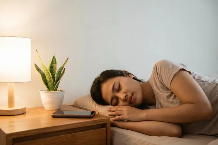 Radiasi HP Saat Tidur: Bahaya Mengintai Malammu!