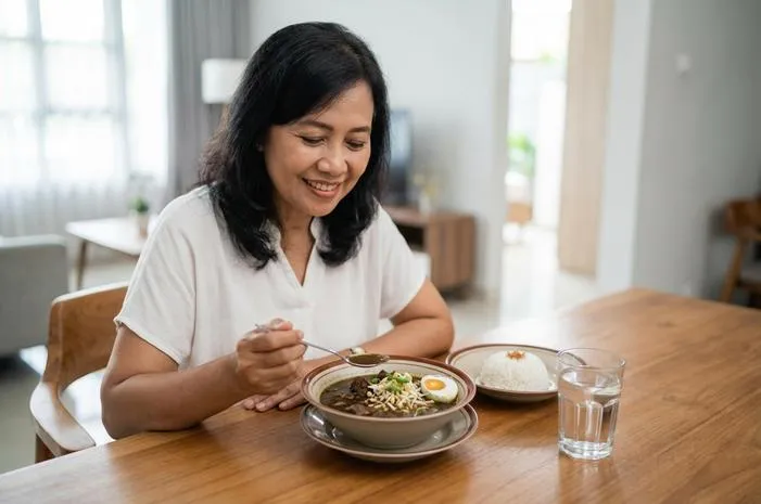 Rawon Makanan Khas Mana? Kuliner Asli Jawa Timur!