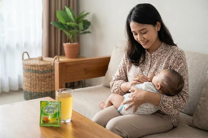 Ibu Menyusui Boleh Minum Adem Sari? Ini Kata Dokter