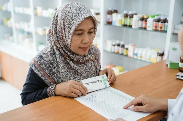 Fluoxetine: Manfaat, Kegunaan, Efek Samping, dan Hal yang Perlu Diketahui