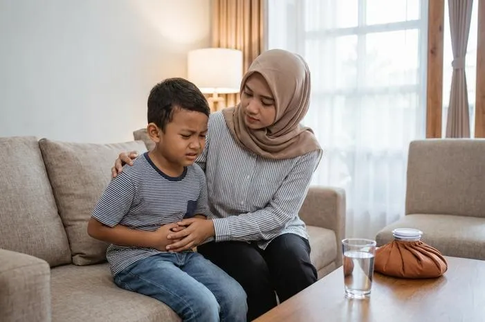 Anak Sakit Perut? Ini Pertolongan Pertama Dan Tanda Bahaya
