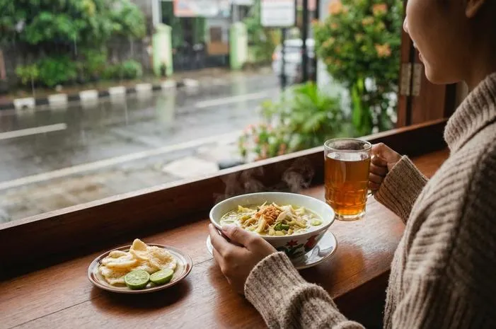 Hujan-hujan Enaknya Makan Apa? Cek 15 Ide Lezat Ini!