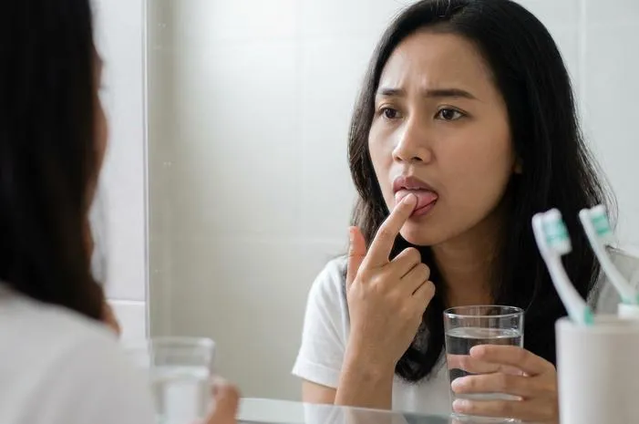Penyebab Lidah Terasa Kesat dan Cara Mudah Mengatasinya