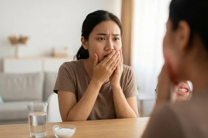 Cara Mengatasi Gigi Bolong Gusi Bengkak dengan Mudah