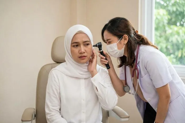 Jangan Panik! Atasi Impacted Cerumen Telinga Tersumbat