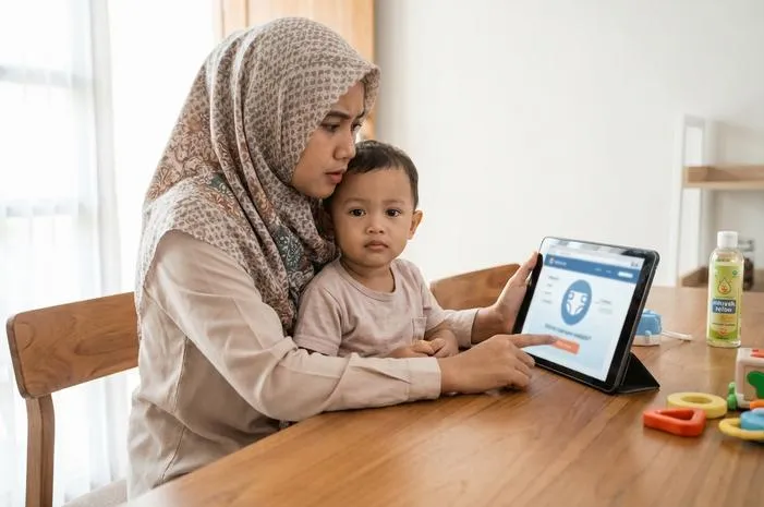 Feses Anak Hitam: Normal atau Waspada? Cek di Sini!