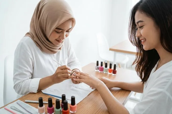 Nail Art: Pahami Seni Hias Kuku yang Memukau