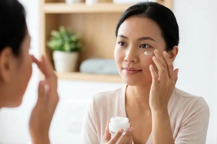 Eyecream Bikin Mata Cerah Bebas Mata Panda Kerutan