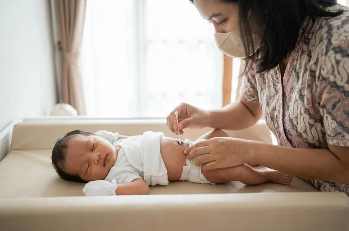 Perawatan Tali Pusat Bayi: Mudah, Bersih, Cepat Puput