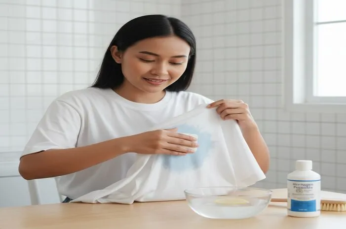 Cara Mudah Hilangkan Kelunturan pada Baju Putih