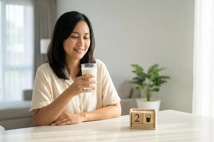 Minum Susu Berapa Kali Sehari? Pagi Malam Terbaik!