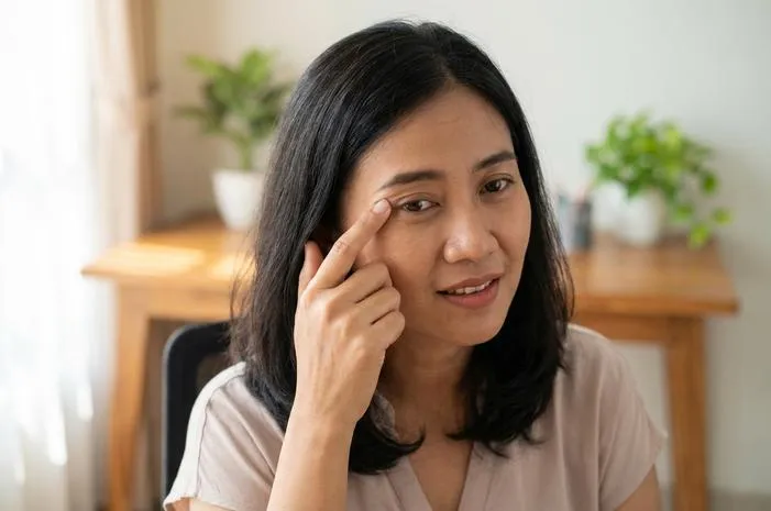 Mata Kedip Kedip Kanan: Normal atau Bahaya? Cek Ini!