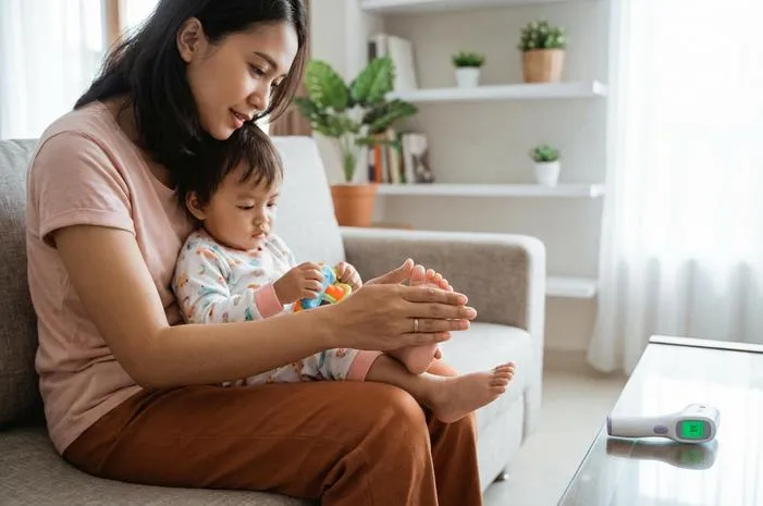 Kaki Anak Dingin Tanpa Demam, Normal atau Perlu Waspada?