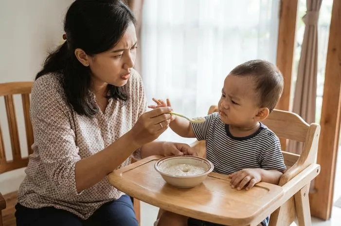Bayi 10 Bulan Susah Makan? Yuk, Coba Tips Ini!
