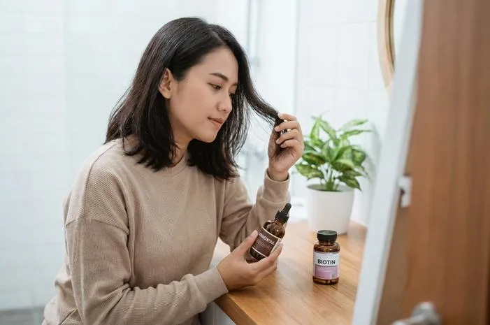 Minoxidil dan Biotin: Pasangan Ideal Atasi Rambut Rontok