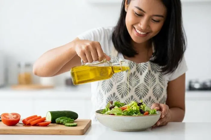 EVOO Minyak Zaitun Terbaik: MPASI Sehat, Nutrisi Penuh!