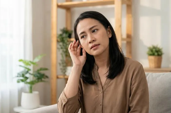 Telinga Seperti Ada Suara Kresek? Ini Solusi Tepatnya!