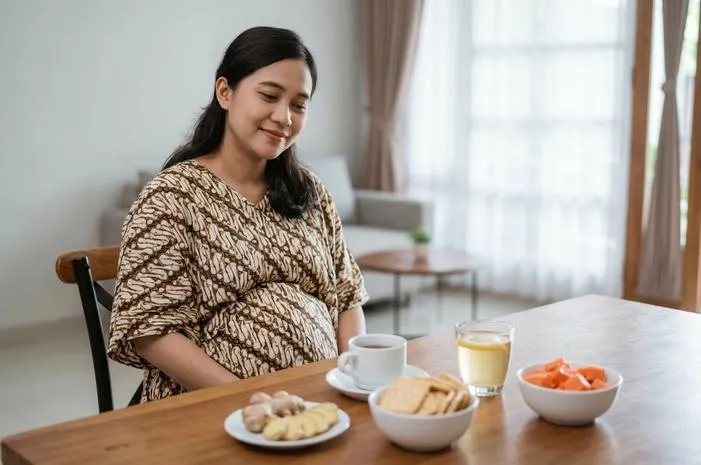 Makan Ini Aja! Makanan Penghilang Mual Saat Hamil