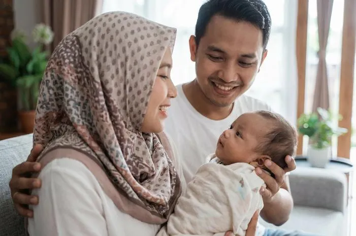 Di Umur Berapa Bayi Bisa Melihat? Ini Tahapannya.