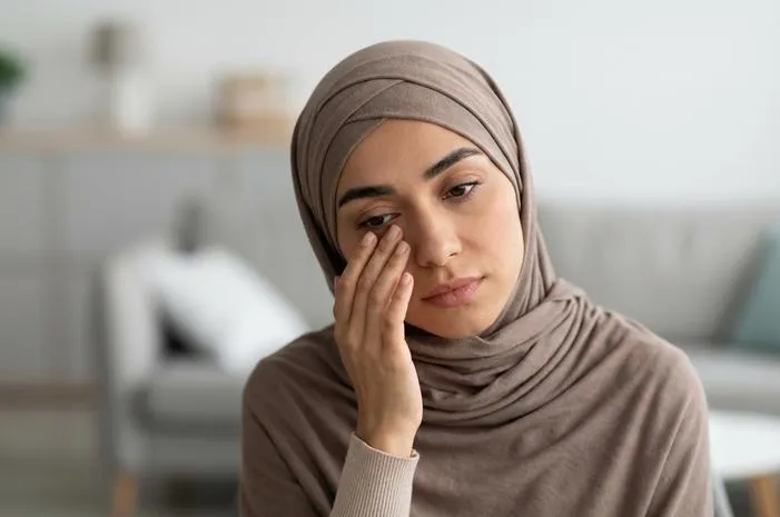 Kedutan Sudut Mata Kanan Menurut Islam: Fakta dan Hikmah