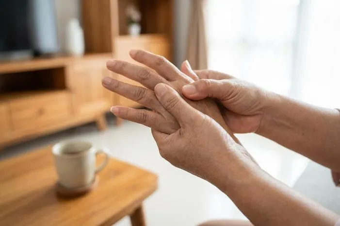 Tanganmu Sakit? Mungkin Ini Ciri-Ciri Rematik di Tangan