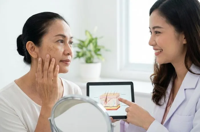 Flek Itu Apa: Bedakan Bercak Darah dan Noda Kulit