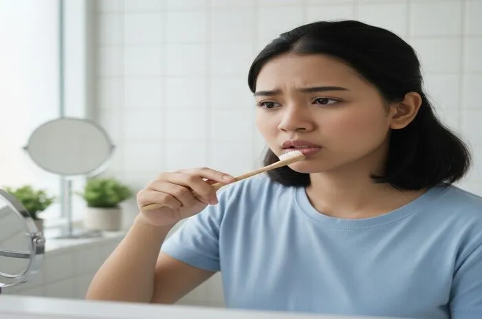 Gusi Berdarah Saat Sikat Gigi? Atasi dengan Mudah!