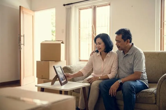 Empty Nest Syndrome: Saat Anak Pergi, Hati Kembali Berisi