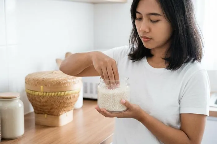 Apakah Beras Bisa Kadaluarsa? Kenali Tanda dan Bahayanya