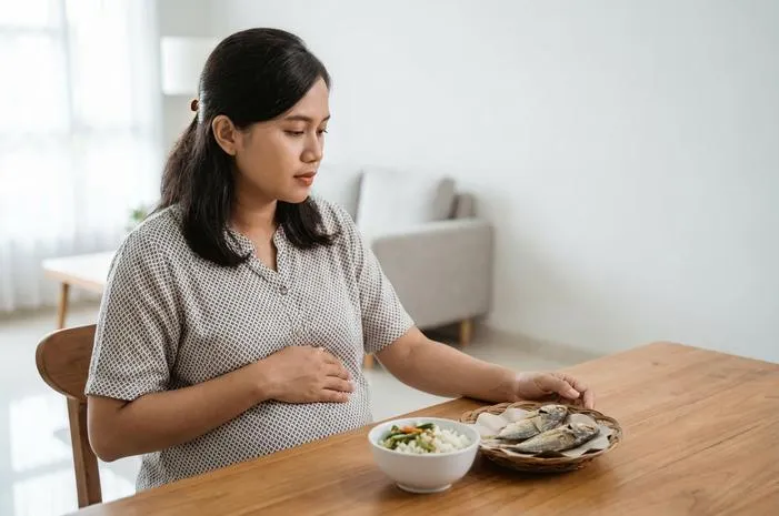 Bolehkah Ibu Hamil Makan Ikan Asin? Simak Aturan Amannya