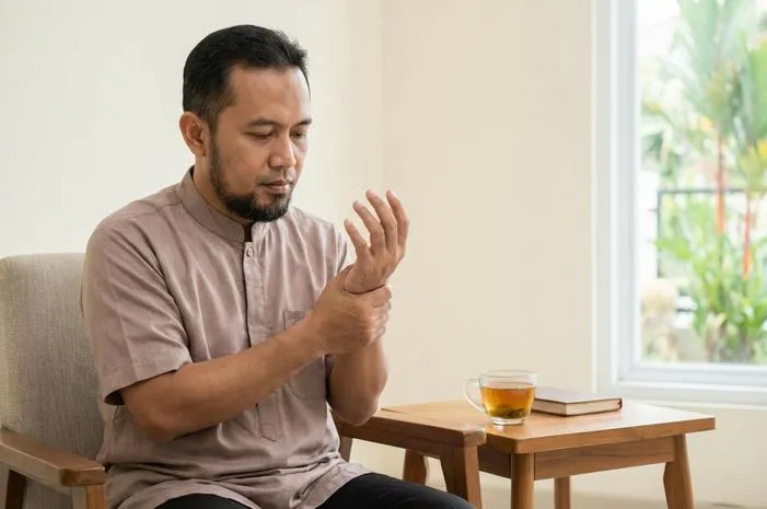 Tangan Kanan Sering Kesemutan? Ustadz Danu Beri Solusi: