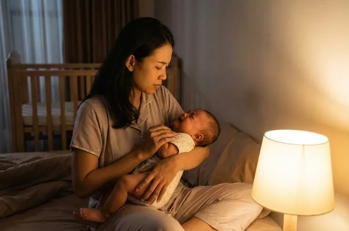 Penyebab Bayi Rewel di Malam Hari: Bukan Cuma Lapar Kok