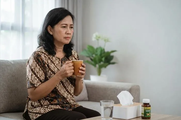 Jangan Sepelekan, Ini Penyebab Dahak Kental Susah Hilang