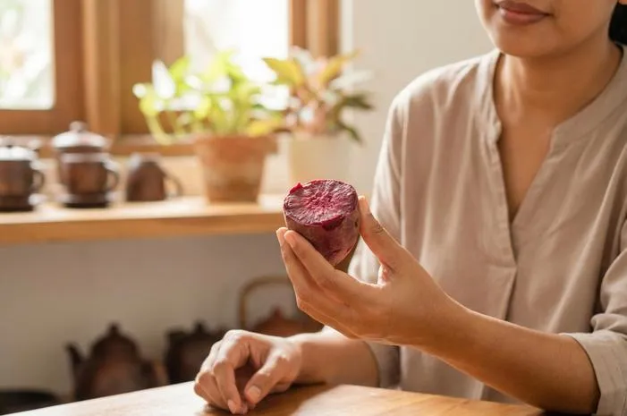 Merah Keunguan: Simbol Kemewahan, Tanda Kesehatan