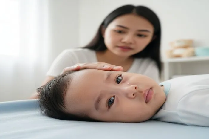 Kenapa Mata Bayi Berair? Normal atau Bahaya?