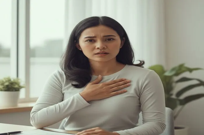 Benjolan di Dada Tengah? Kenali Yuk, Jangan Panik!