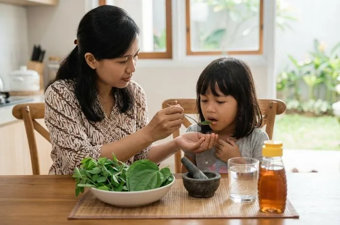 5 Daun Obat Batuk Alami: Batuk Minggat Tenggorokan Plong