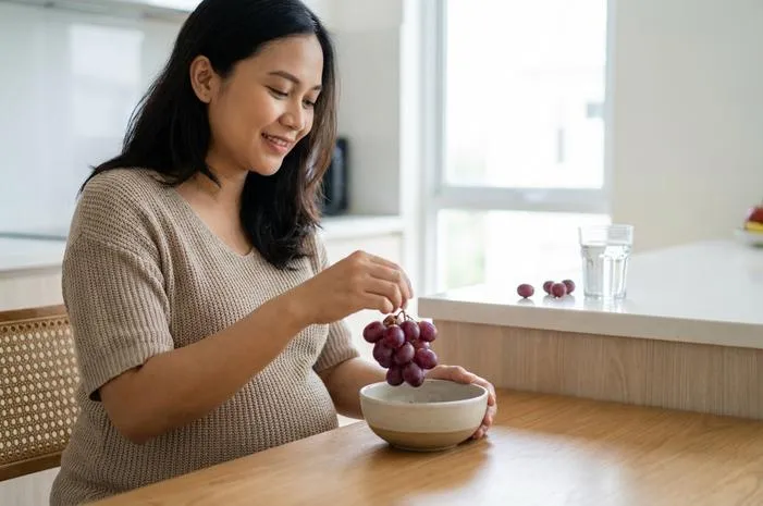 Bolehkah Ibu Hamil Makan Anggur? Aman dan Bernutrisi