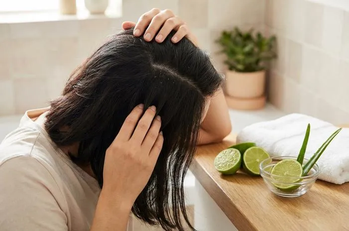 Tips Hilangkan Ketombe dengan Jeruk Nipis, Manjur!