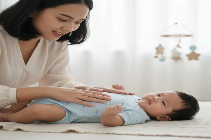 Ciri-Ciri Perut Kembung pada Bayi: Keras, Buncit, Rewel