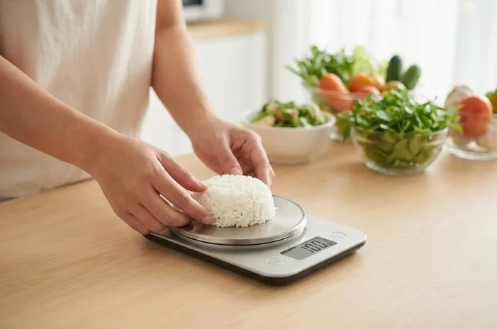 Kontrol Kalori: 100gr Nasi Berapa Kalori Sebenarnya?