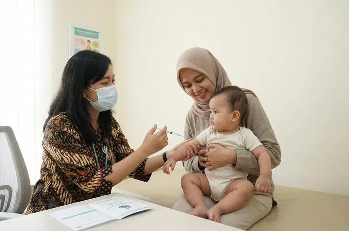 Yuk, Cek Imunisasi Bayi 9 Bulan Apa Saja Ini!