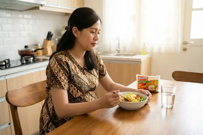 Tips Makan Mie Instan Hamil Trimester 2 Tanpa Waswas