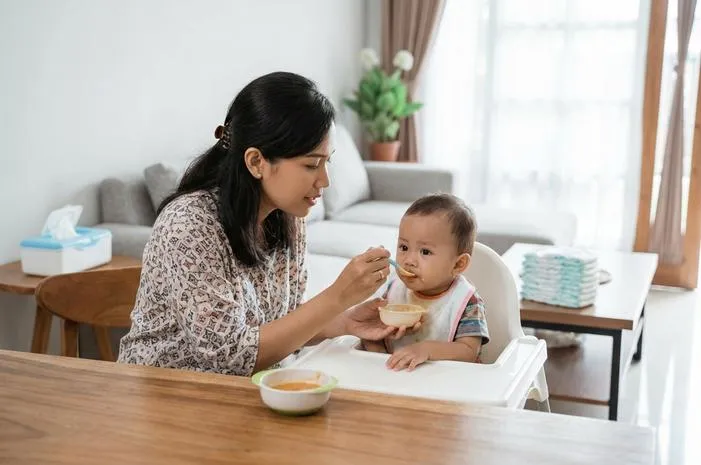 Jangan Panik! Pup Bayi MPASI Berubah, Ini Normal