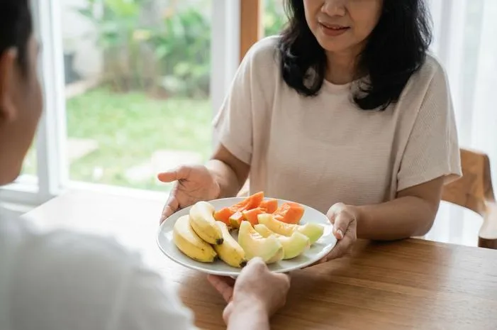 Buah Buahan untuk Tipes: Lunak, Segar, Cepat Pulih