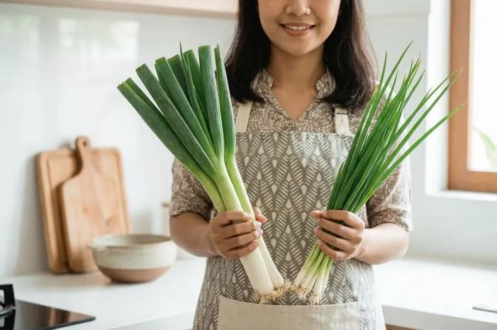 Perbedaan Daun Prei dan Daun Bawang: Awas Tertukar!