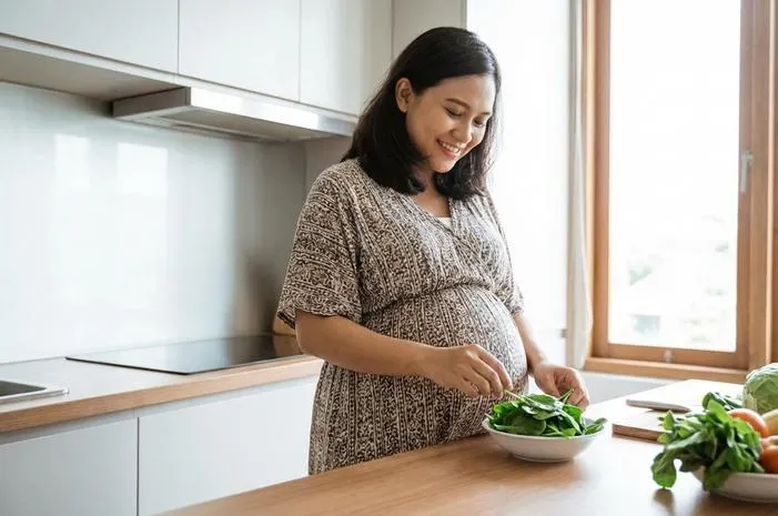 Manfaat Bayam Ibu Hamil: Cegah Anemia dan Cacat Lahir